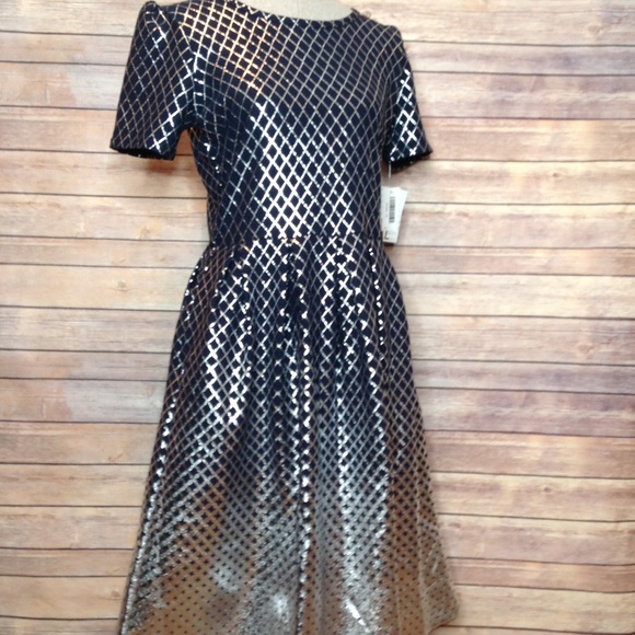 LuLaRoe Dresses & Skirts - Elegant Amelia dress XL BNWT